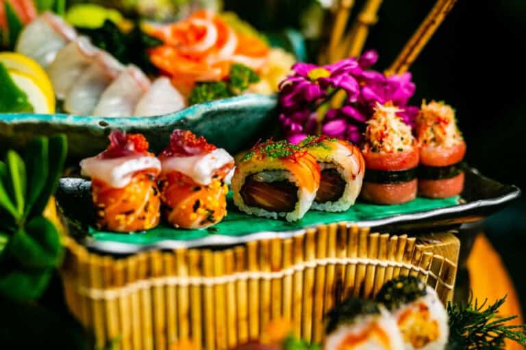 Mais restaurantes e estafetas para levar refeições a casa dos famalicenses este fim-de-semana