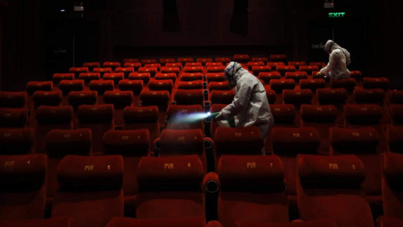 Distribuidoras adiam estreias de cinema português para 2021