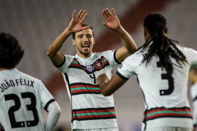 Bis de Rúben Dias na vitória de Portugal