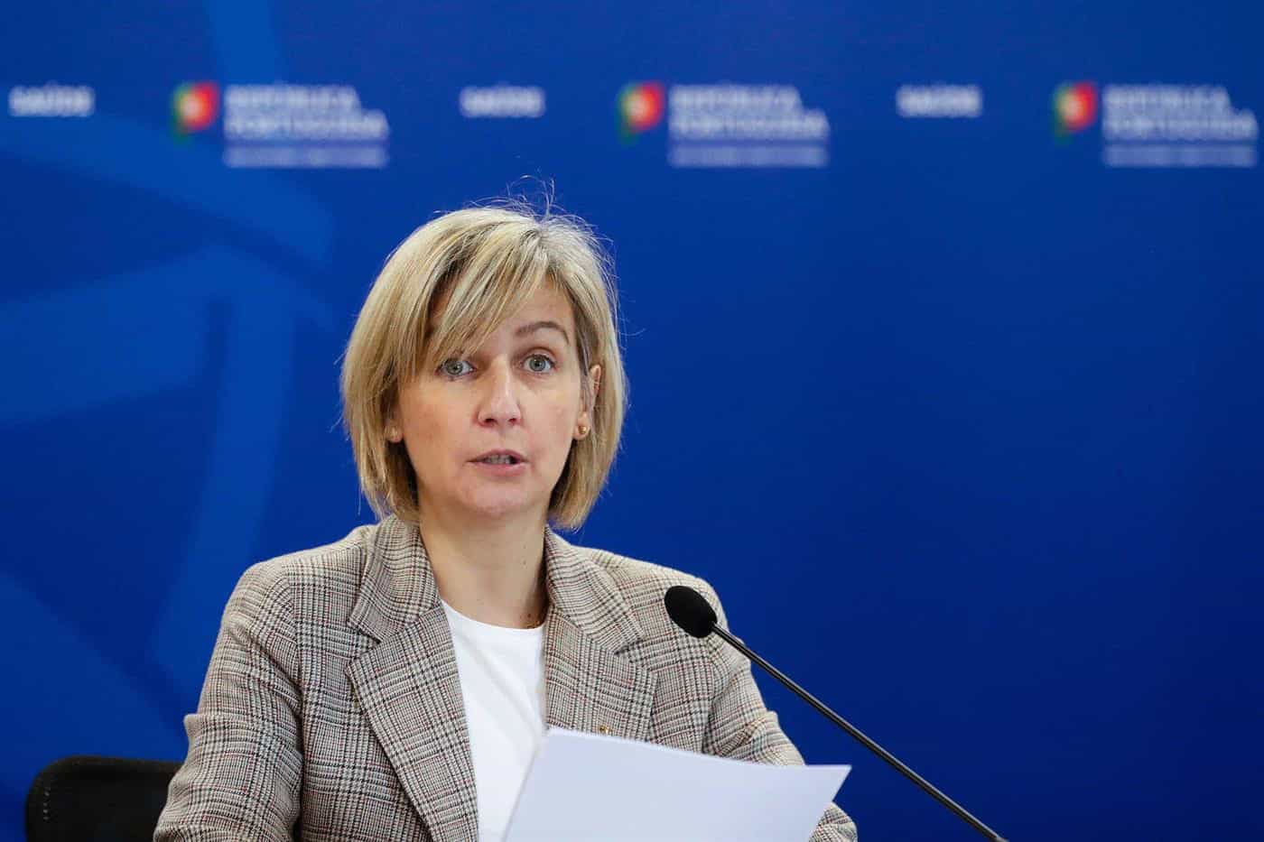 Covid-19. Governo admite vacina em Janeiro