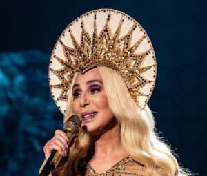 Investigadora dedica tese a Cher. "Em Portugal sempre foi vista de uma forma mais superficial"