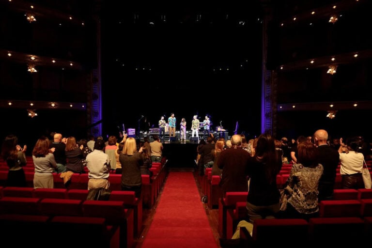 Assistir a espectáculos deixa de ser uma das excepções válidas para circular entre concelhos