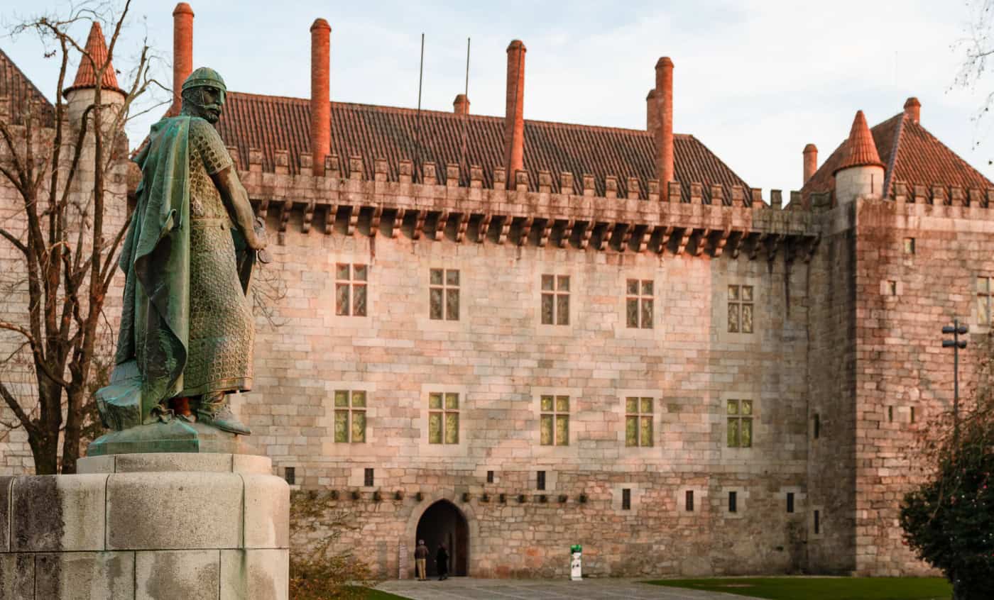 Três concelhos do distrito de Braga com mais de 2 mil casos por 100 mil habitantes