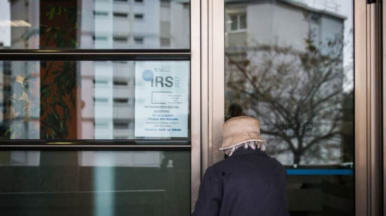 IRS: Tabelas de retenção na fonte para 2021 prontas na próxima semana