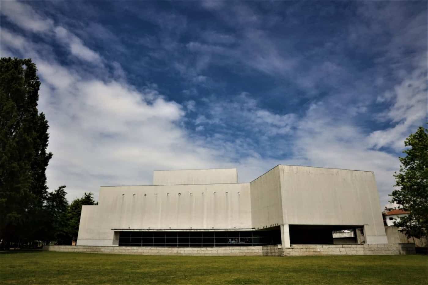 Casa das Artes altera horário de espectáculos