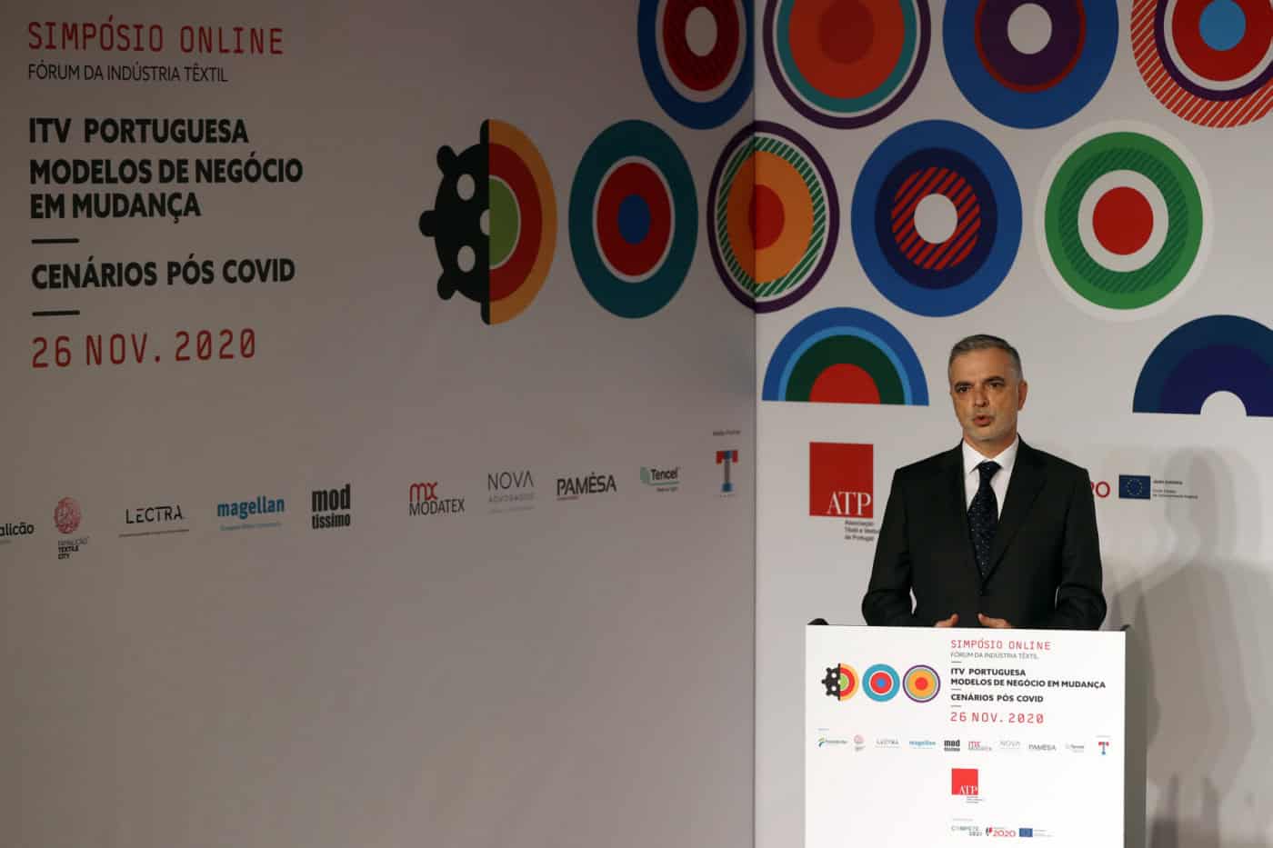 "Cerca de 40% das empresas do sector têxtil terão quebras superiores a 50%"