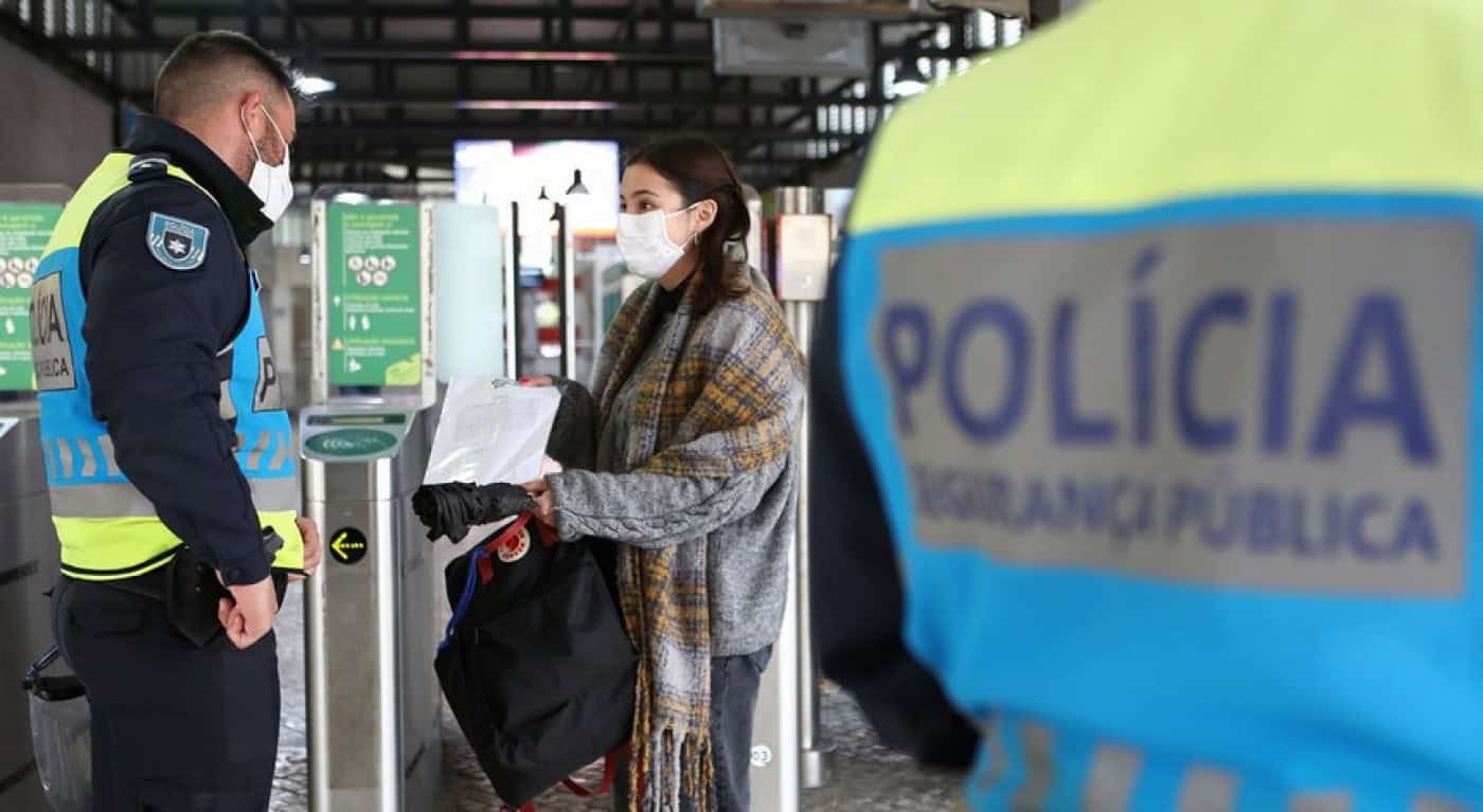 Mantém-se a proibição de circulação entre concelhos em todo o país