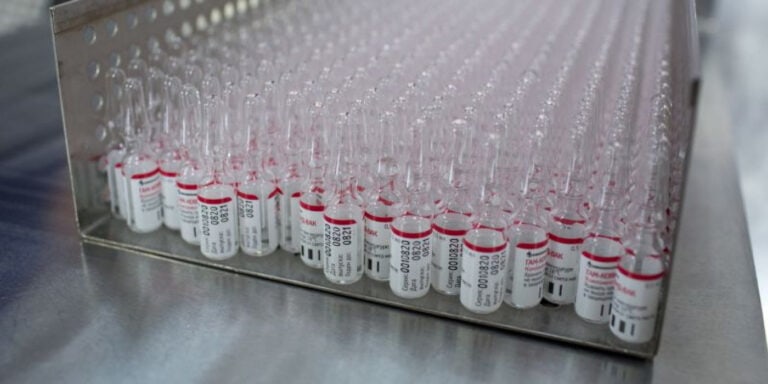 Vacina da Pfizer pode chegar a Portugal nos primeiros dias de Janeiro