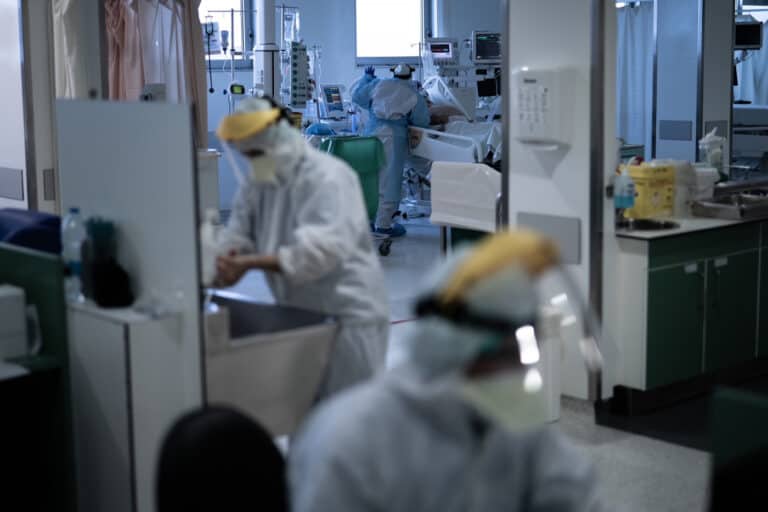 Hospital de Braga tem 117 doentes covid-19 em enfermaria e 26 em UCI