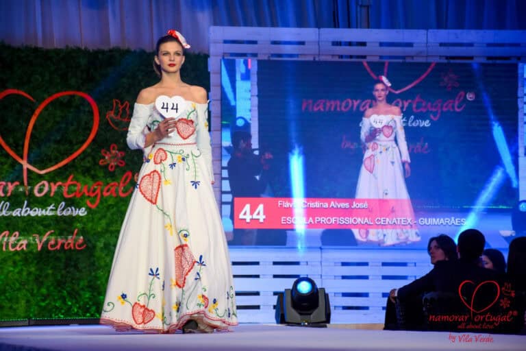 XVIII Concurso Internacional de Moda centra-se nos lenços dos namorados