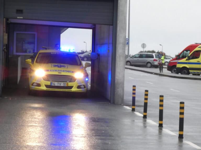 VMER do Hospital de Braga inoperável durante "alguns períodos" por falta de médicos