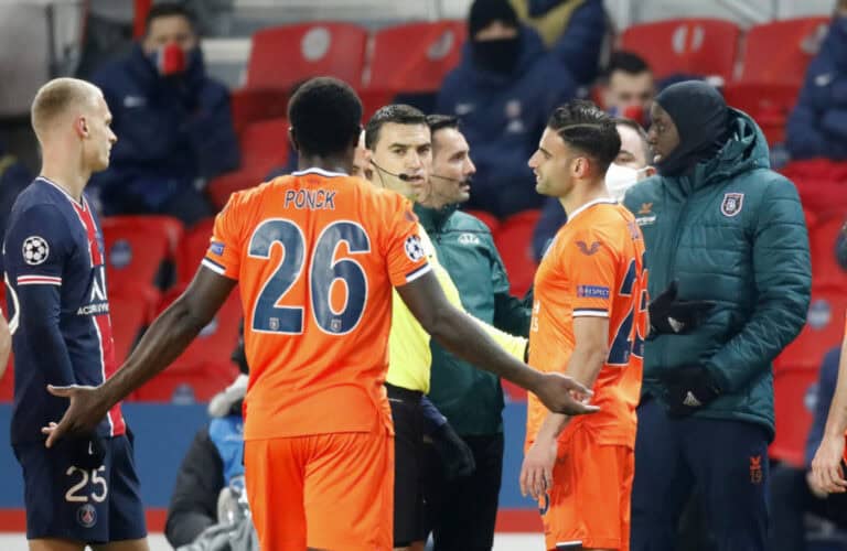 PSG-Basaksehir interrompido por comentário racista