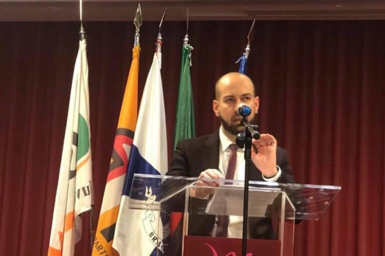 Plataforma Amigos de S. Vicente avisa presidente de junta que está no terreno e vai continuar