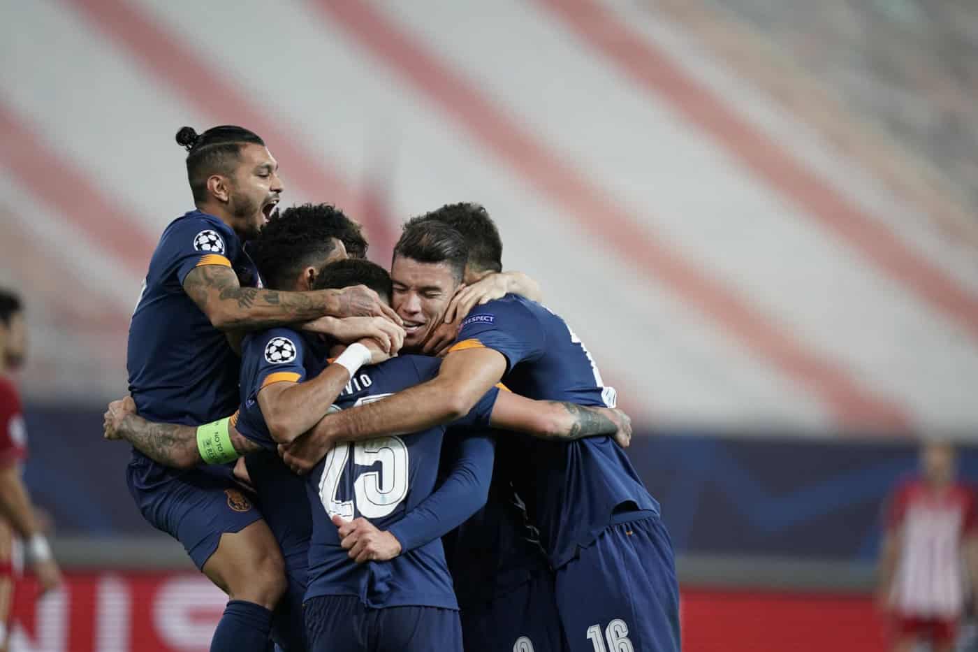 FCP vence Olympiacos e passa com distinção aos oitavos de final da LC