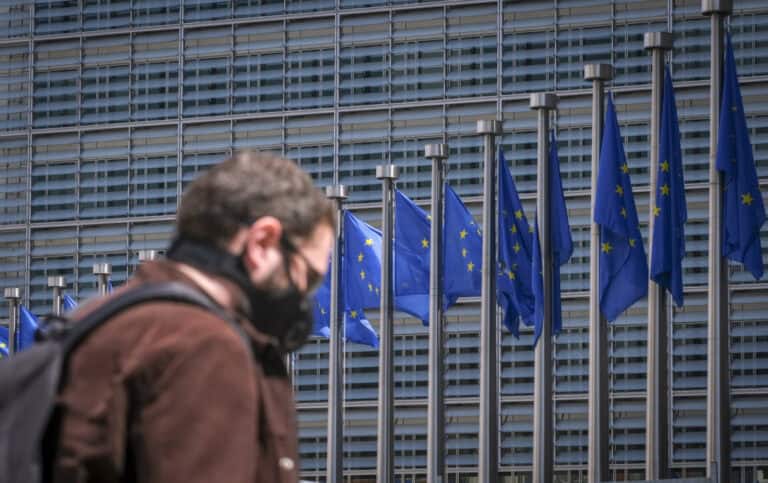 Brexit: Bruxelas publica medidas para prevenir cenário de 'no-deal'