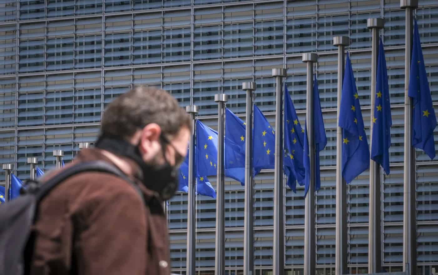 Brexit: Bruxelas publica medidas para prevenir cenário de 'no-deal'