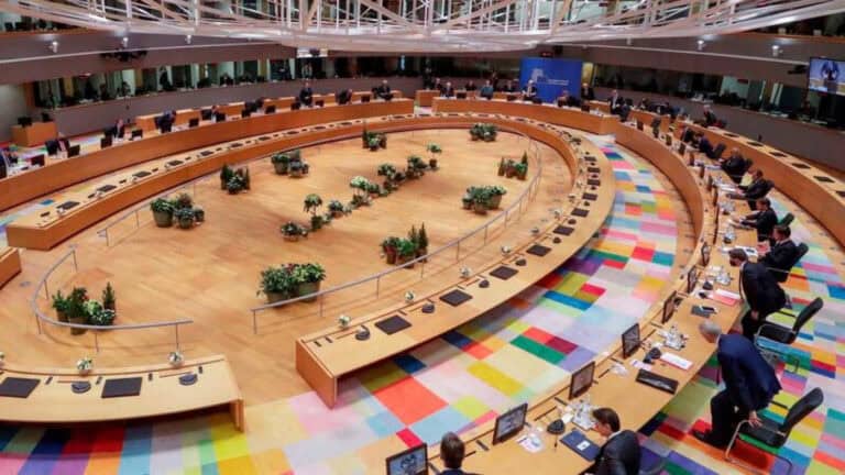 Líderes europeus confirmam acordo para a aprovação do pacote de resposta à crise