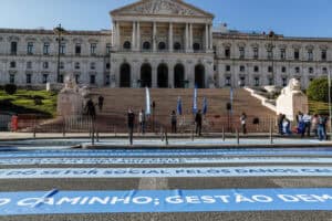 Convocados quase 150 mil professores e educadores para greve nacional de hoje