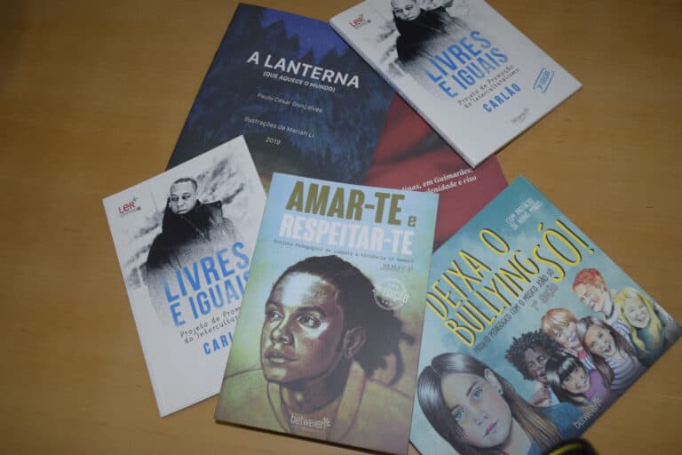 Autarquia de Guimarães distribui livros no Natal pela comunidade escolar