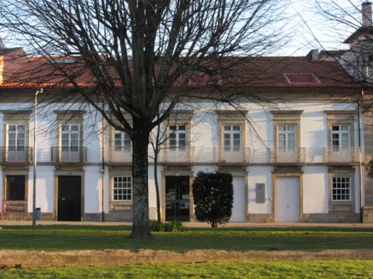 Casa do Professor coordena projecto europeu sobre intergeracionalidade docente