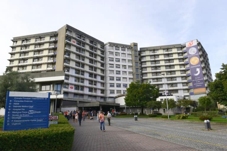 PCP de Braga organiza protesto contra a falta de condições do SNS