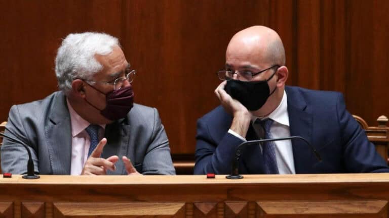 Défice das contas públicas atinge os 4,9% do PIB até setembro