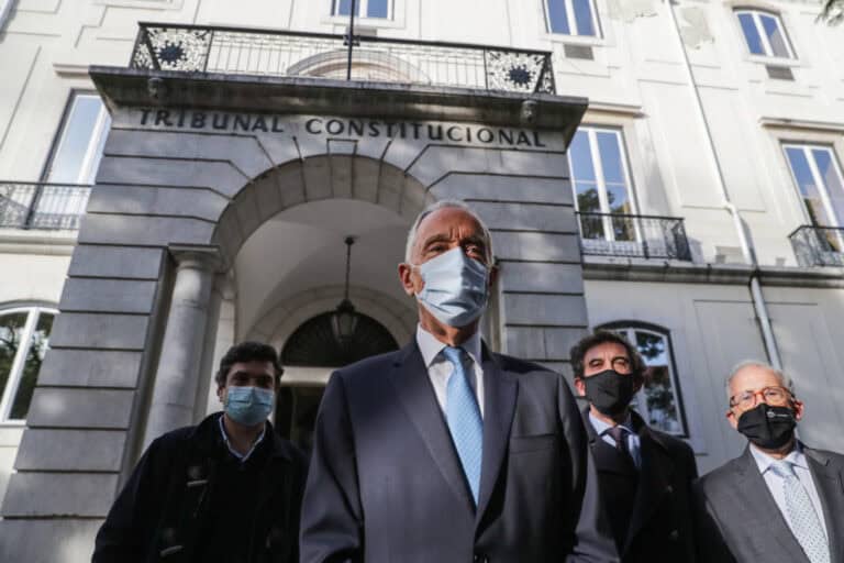 Presidenciais: Marcelo em terceiro lugar nos boletins de voto e Ana Gomes no fim