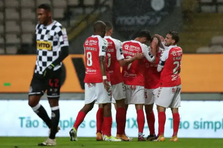 SC Braga goleia no Bessa e volta ao segundo lugar provisório
