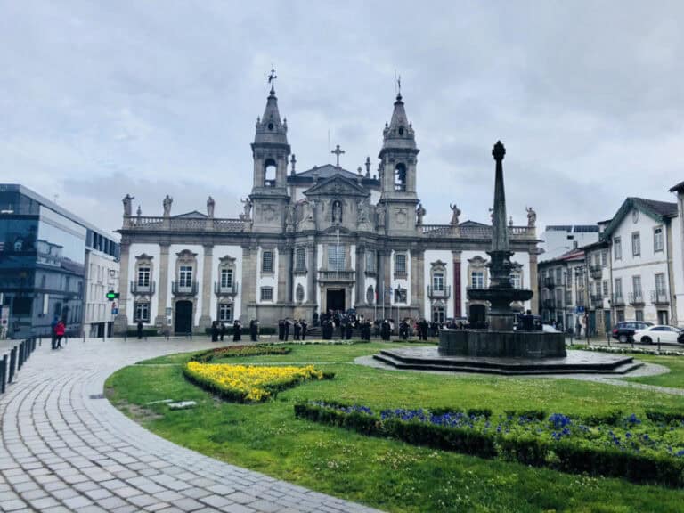 Passagem de ano. Braga regista quebras de 80% a 90% no sector da hotelaria