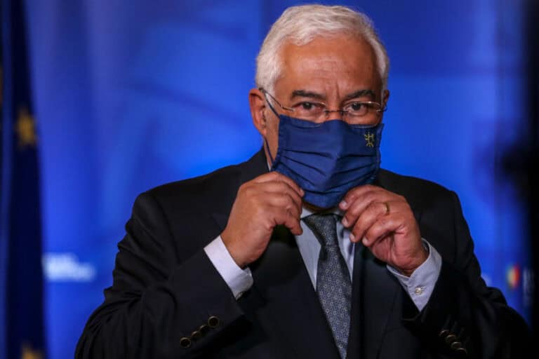 Costa começa a receber partidos sobre agravamento de restrições