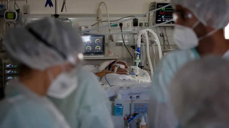 Portugal com mais 102 mortes e 7.502 casos bate novo recorde de internamentos