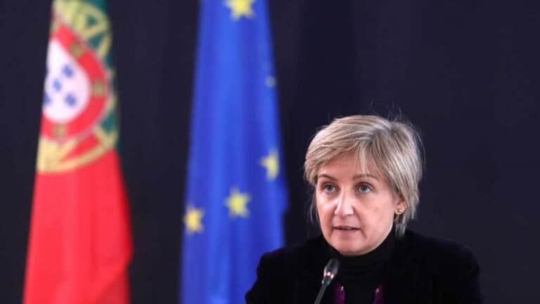 Portugal já vacinou 74.099 pessoas