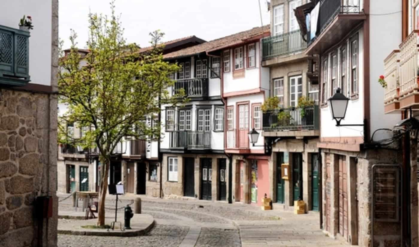 Covid-19. Plano de vacinação inicia esta 3ªfeira nas instituições de Guimarães