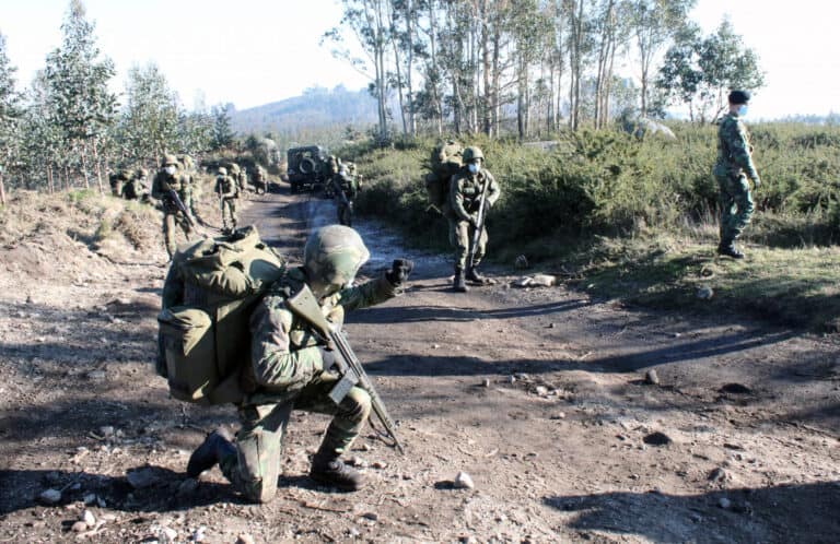 Sobreposta é por estes dias um "campo de batalha" para 28 jovens