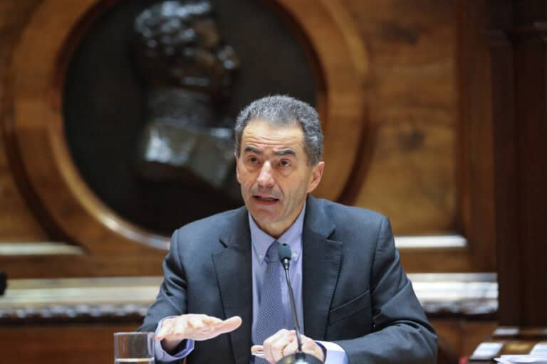 Ministro não quer, para já, alterar aulas ou avaliações presenciais no ensino superior&nbsp;