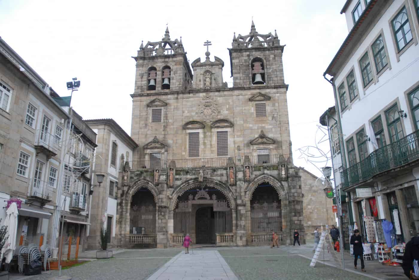 Arquidiocese de Braga mantém missa nos funerais mas restrita à família
