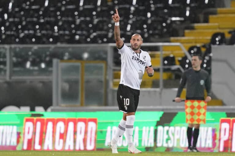 Vitória SC vence Nacional e aproxima-se do quinto lugar da I Liga