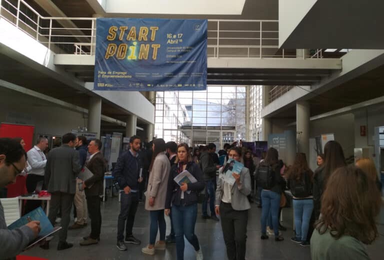 CMG mais do que duplica número de bolsas atribuídas a estudantes do Ensino Superior