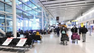 Bruxelas quer regras mais apertadas e evitar viagens não essenciais na UE&nbsp;