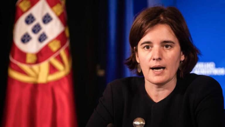 Portugueses não podem sair do país. Controlo nas fronteiras terrestres restabelecido