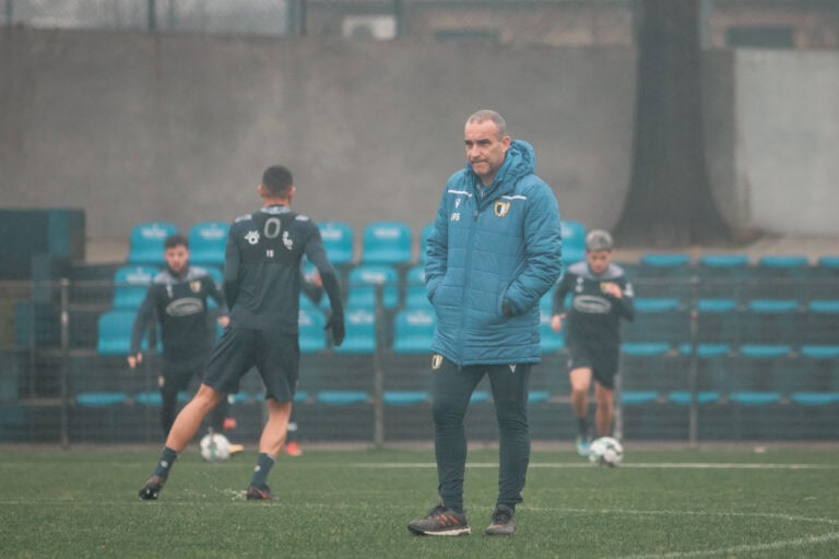 João Pedro Sousa diz que é "obrigatório sair da posição" que o Famalicão ocupa