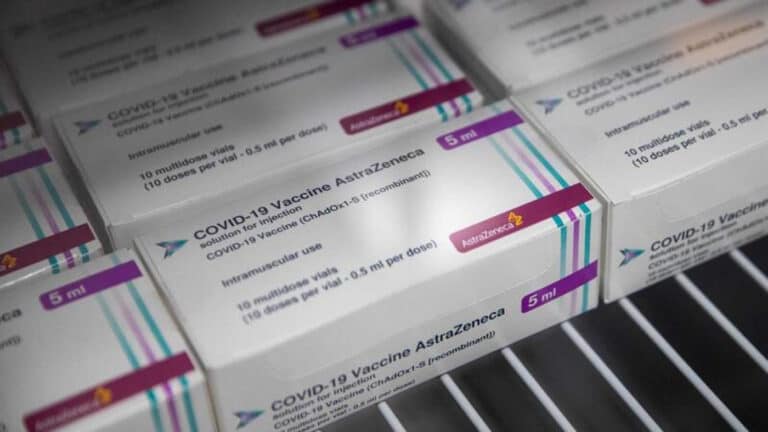 UE quer publicar hoje contrato com AstraZeneca&nbsp;