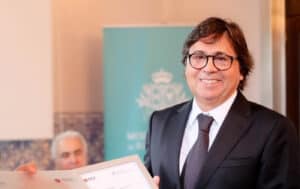 Administrador de hospital em Famalicão vacina mulher e filha contra covid-19