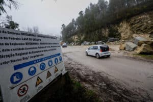 Pedreira em Guimarães fechada parcialmente por poluir bacia do rio Ave&nbsp;