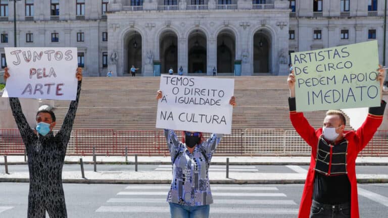 Candidaturas aos Programas de Apoio a Projetos da DGArtes para 2022 abrem até julho