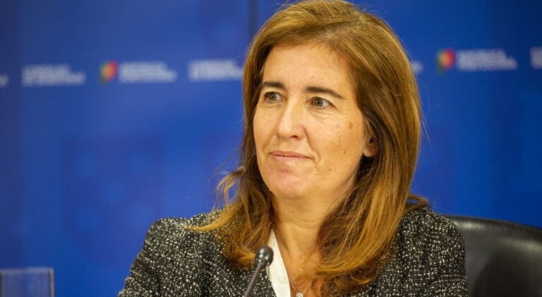 Nova vaga de pedidos de lay-off abrange 281 mil trabalhadores