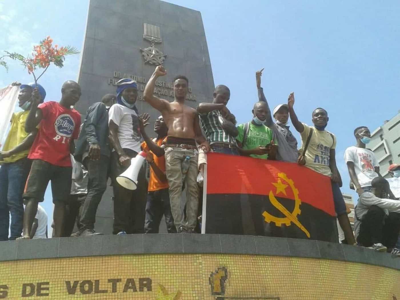 Polícia angolana impede manifestação de jovens para exigirem alternância política