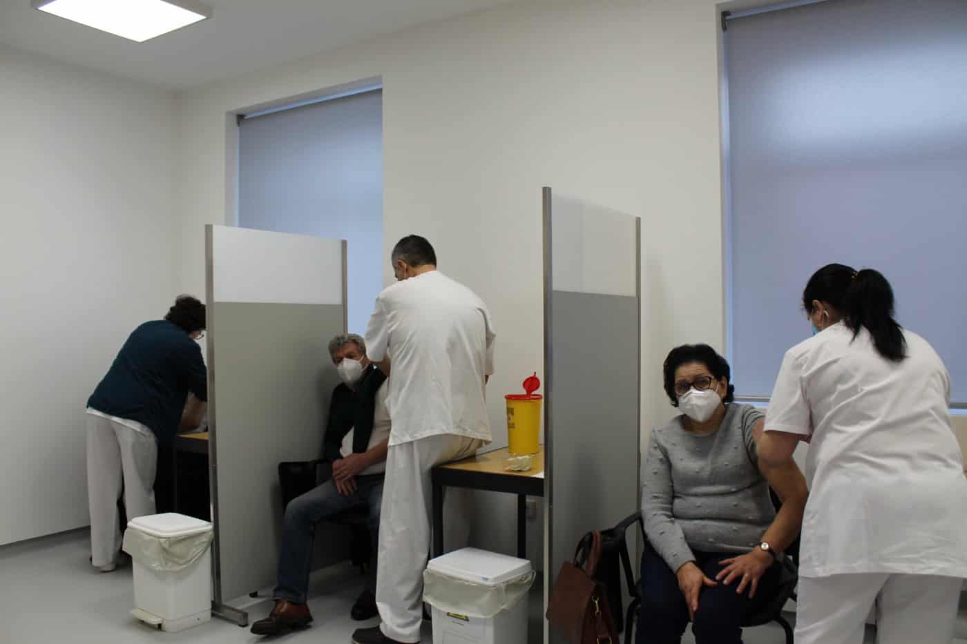 Centro de saúde de Braga vacinou hoje 50 utentes. "Receio? Levantei-me logo às 6 da manhã"