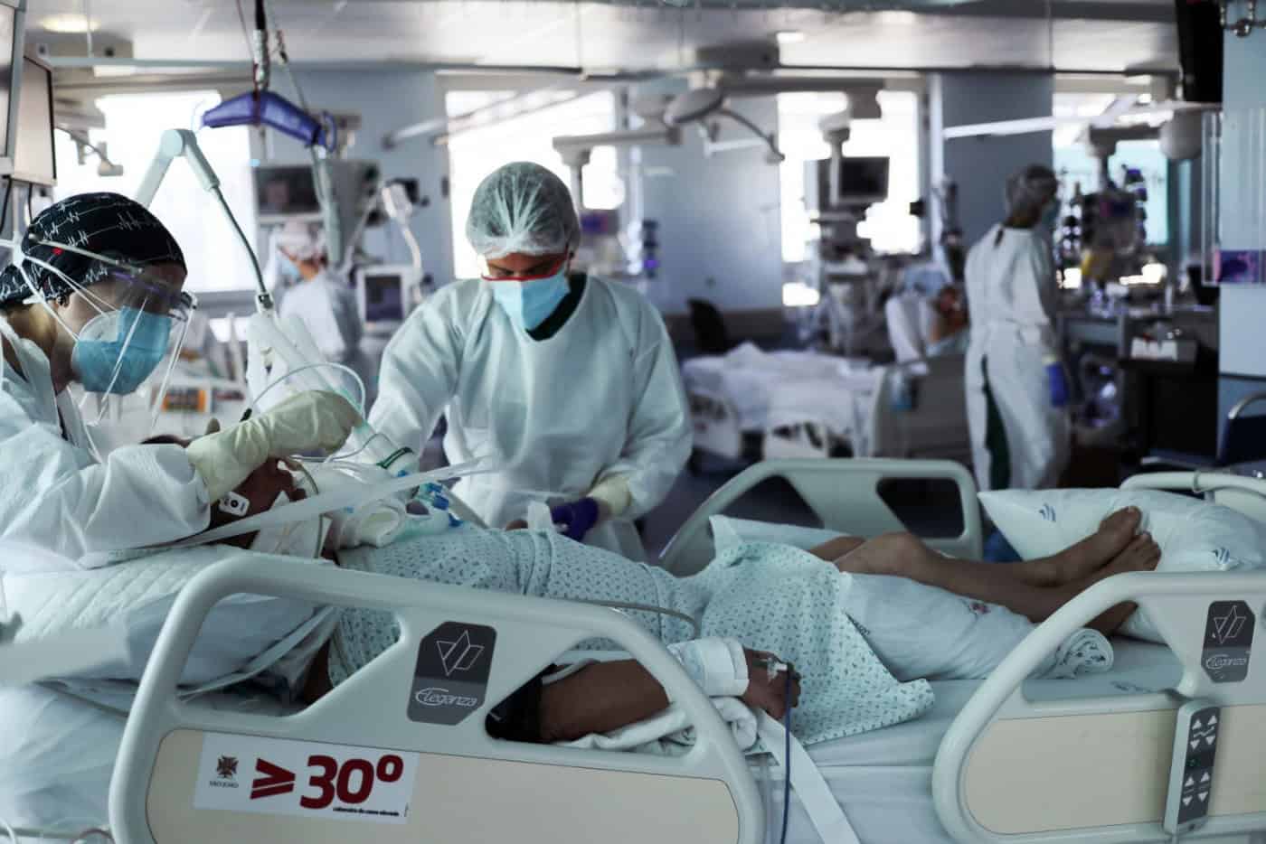 Covid-19. Áustria vai receber 10 doentes portugueses