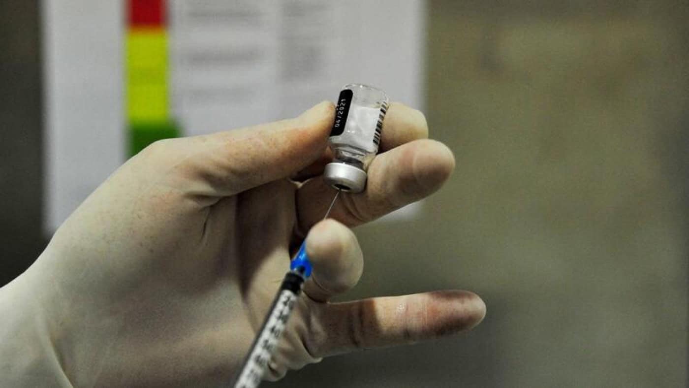 DGS torna obrigatória lista de pessoas a convocar se sobrarem vacinas